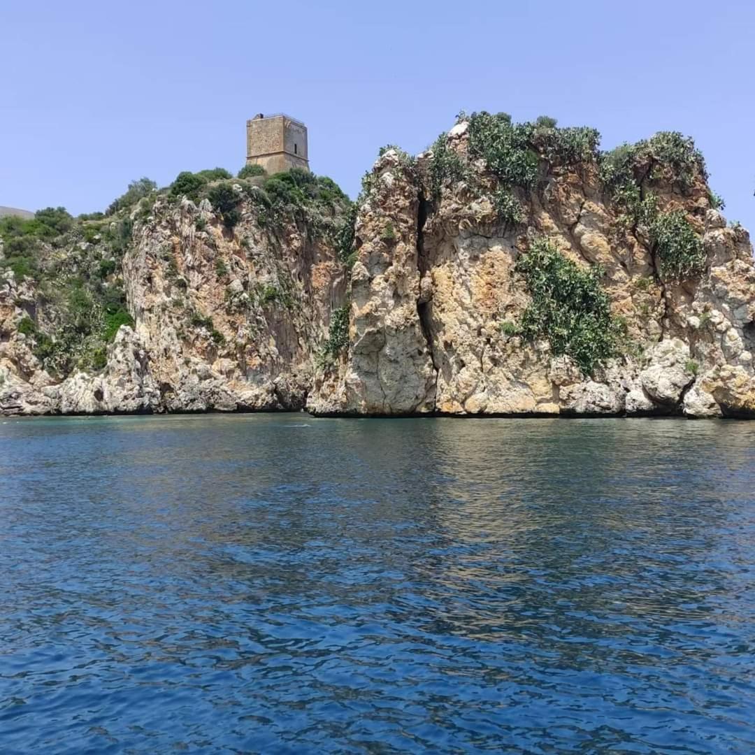 Ferienwohnung Golden House Castellammare del Golfo Exterior foto